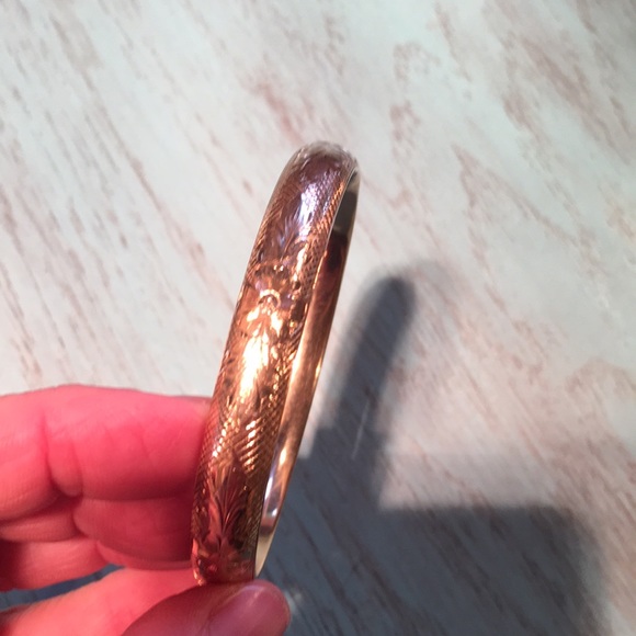 14k Yellow Gold Bangle Bracelet